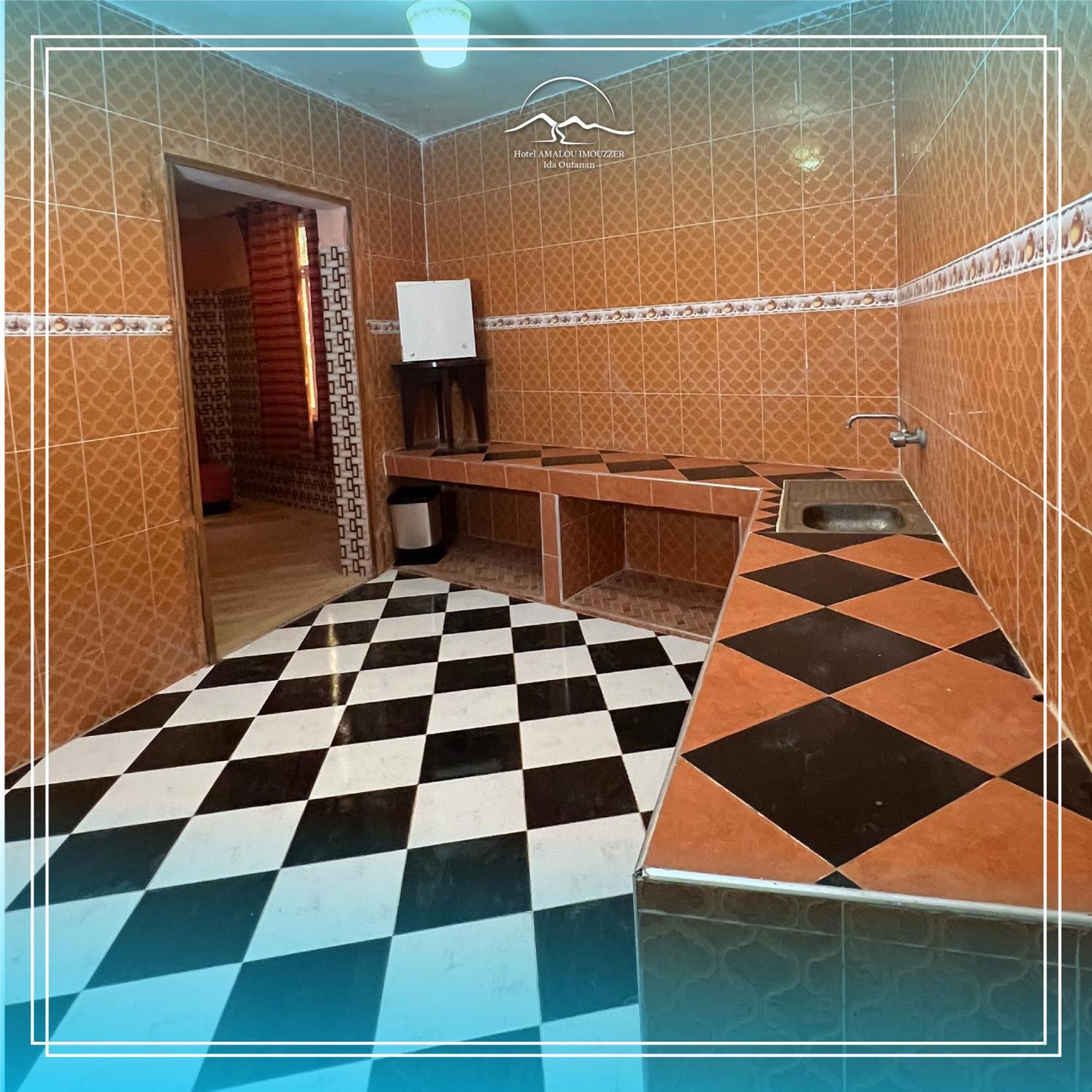 Hotel Amalou Imouzzer des Ida Outanane Extérieur photo